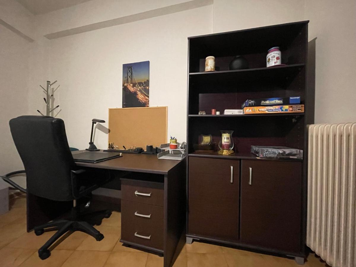 Karras' Home Волос Екстериор снимка