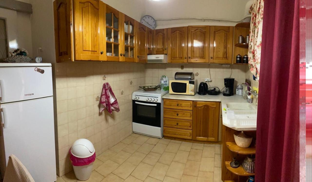 Karras' Home Волос Екстериор снимка